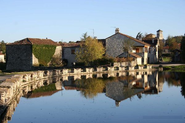 La ferme du lac d'Aujols